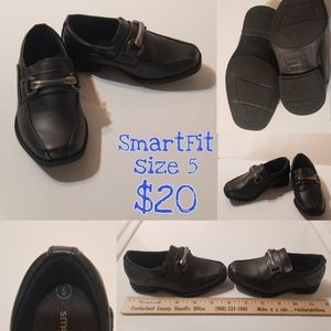 Toddler Boys Shoes Smart Fit Size 5
